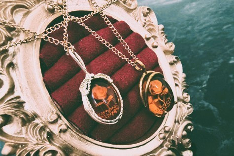 necklace top